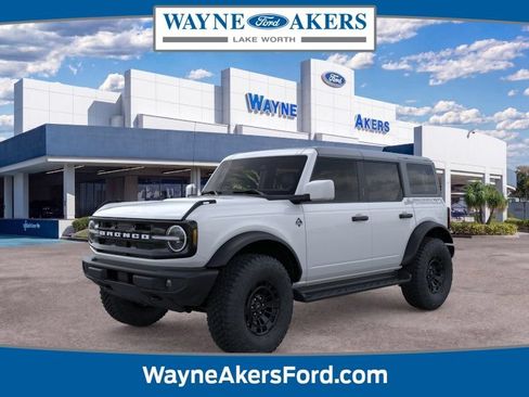New 2026 Ford Bronco Outer Banks w/ Sasquatch Package AWD/4WD image 1