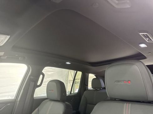 New 2026 GMC Acadia AT4 w/ LPO, Floor Liner Package AWD/4WD image 19