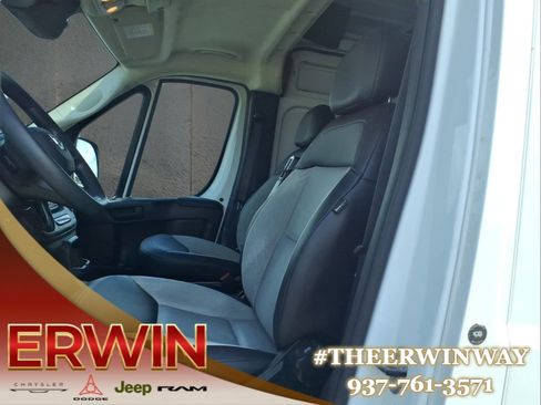 Used 2025 RAM ProMaster 2500 w/ Convenience Group FWD image 12
