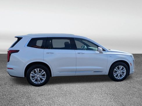 Used 2024 Cadillac XT6 Luxury image 26