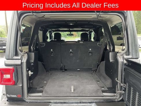 Used 2018 Jeep Wrangler Unlimited Rubicon w/ Steel Bumper Group AWD/4WD image 15