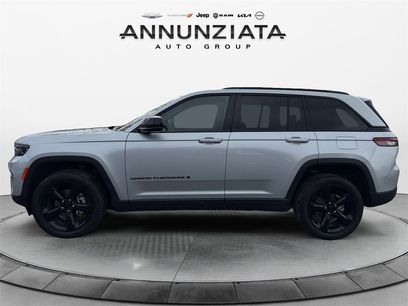 Used 2023 Jeep Grand Cherokee Altitude