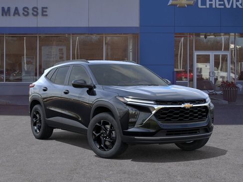 New 2026 Chevrolet Trax LT w/ Driver Confidence Package image 7