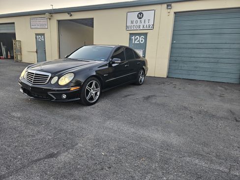 Used 2007 Mercedes-Benz E 63 AMG 4dr Sdn 6.3L AMG RWD image 8