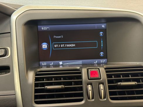 Used 2015 Volvo XC60 T5 Premier w/ Protection Package FWD image 19