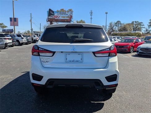 Used 2020 Mitsubishi Outlander Sport ES image 4