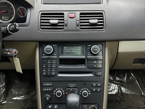 Used 2014 Volvo XC90 3.2 image 31