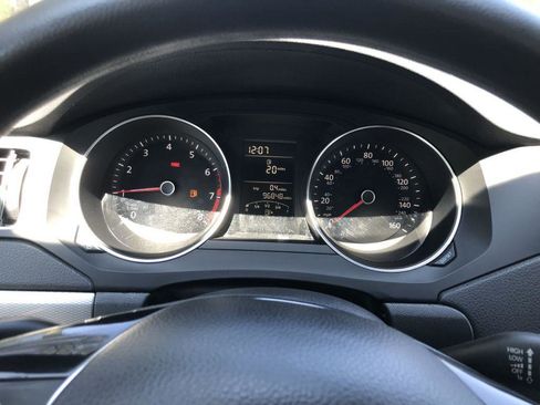 Used 2017 Volkswagen Jetta S w/ Jetta S Cold Weather Package image 11