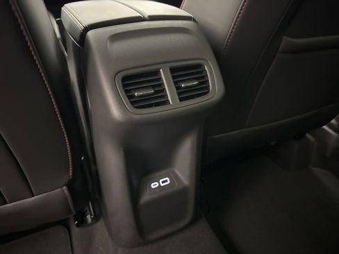 Used 2022 Buick Envision Essence w/ Technology Package I image 50