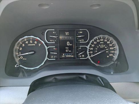 Used 2019 Toyota Tundra SR5 w/ SR5 Upgrade Package AWD/4WD image 11