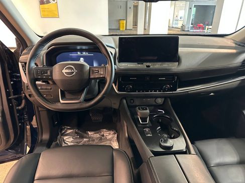 Used 2026 Nissan Rogue SL AWD/4WD image 36