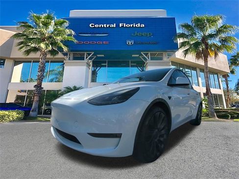 Used 2022 Tesla Model Y Performance image 9