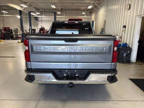 Used 2021 Chevrolet Silverado 1500 LT w/ Bed Protection Package AWD/4WD image 4