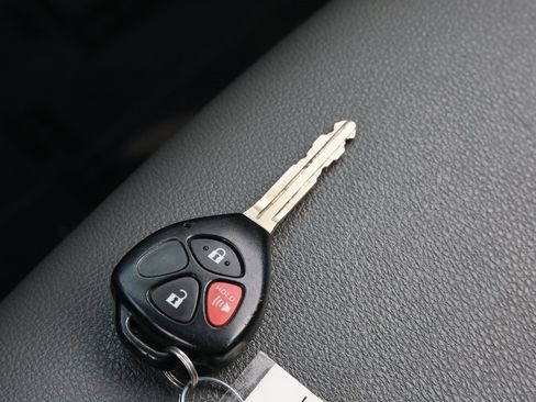 Used 2018 Toyota 4Runner SR5 Premium image 33