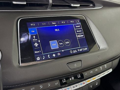 Used 2020 Cadillac XT4 Premium Luxury AWD/4WD image 18