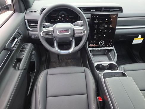 New 2026 GMC Terrain Elevation w/ Elevation Premium Package AWD/4WD image 3