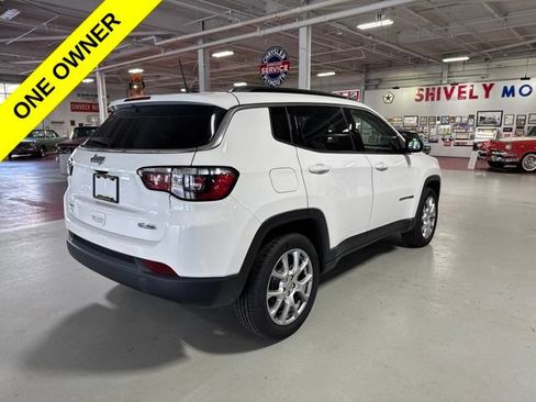Used 2022 Jeep Compass Latitude AWD/4WD image 5