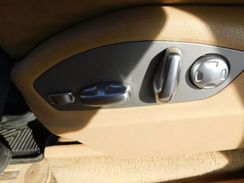 Used 2014 Porsche Cayenne image 28