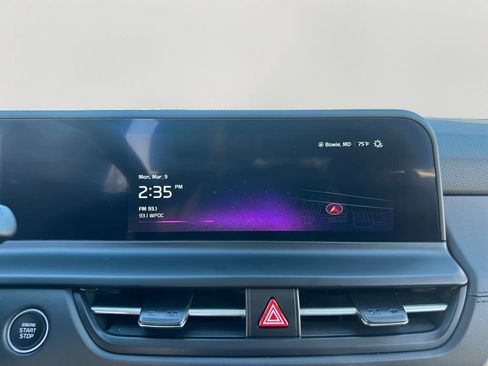 Used 2025 Kia Seltos EX image 15