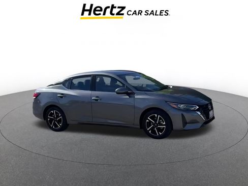 Used 2025 Nissan Sentra SV image 1
