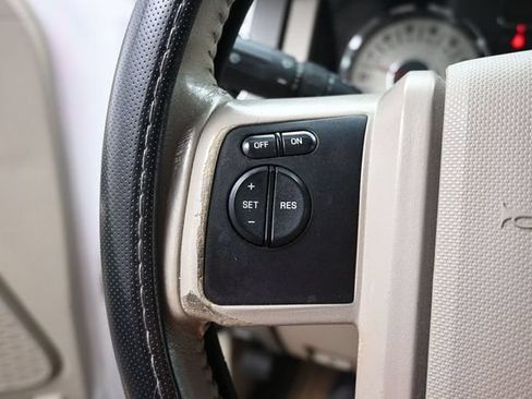 Used 2009 Ford Expedition XLT AWD/4WD image 23