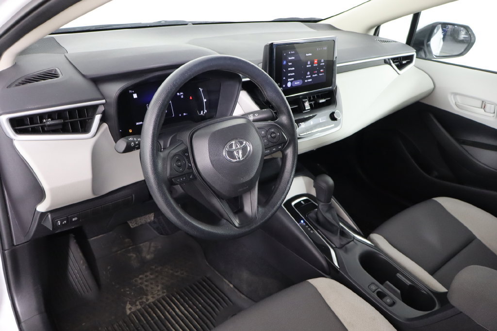 Used 2026 Toyota Corolla LE FWD image 23