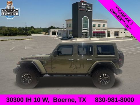 Used 2025 Jeep Wrangler Unlimited Rubicon AWD/4WD image 1