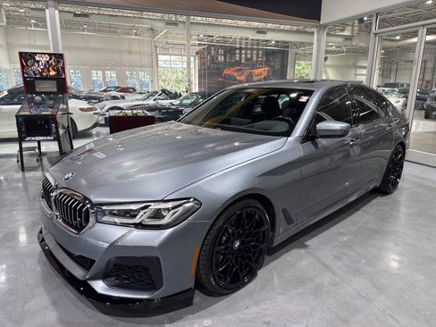 Used 2021 BMW 530i RWD image 20