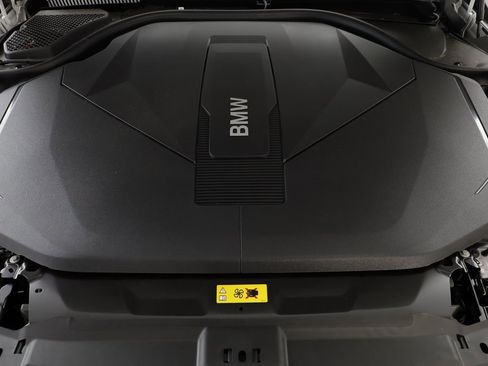 New 2026 BMW i5 eDrive40 image 24