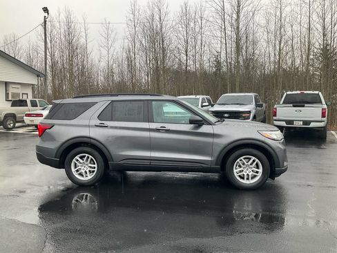 New 2026 Ford Explorer Active w/ Active Comfort Package RWD image 4