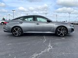 Used 2023 Nissan Altima 2.5 SR image 2