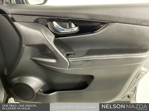 Used 2018 Nissan Rogue Sport SV w/ SV All-Weather Package image 20