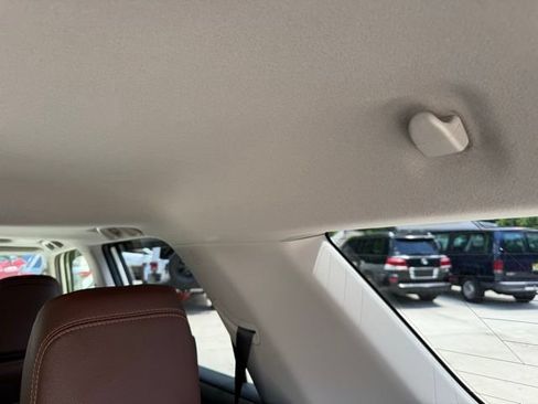 Used 2023 Toyota 4Runner Limited AWD/4WD image 71