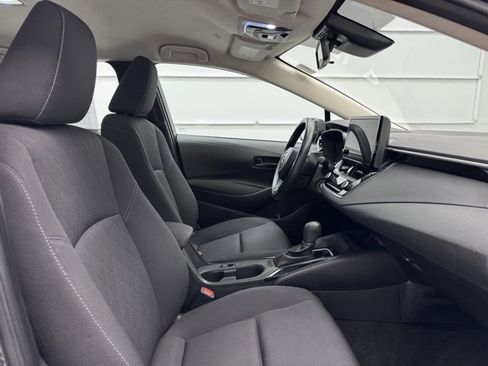 Used 2024 Toyota Corolla LE image 19