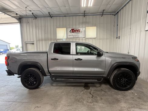 Used 2026 Chevrolet Colorado Trail Boss AWD/4WD image 2