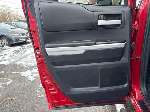 Used 2016 Toyota Tundra SR5 w/ SR5 Upgrade Package image 13