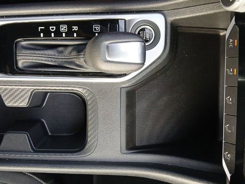 Used 2024 Nissan Sentra SV image 21