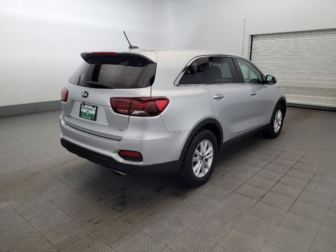 Used 2019 Kia Sorento AWD V6 image 9