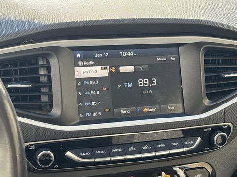 Used 2019 Hyundai Ioniq SEL image 23