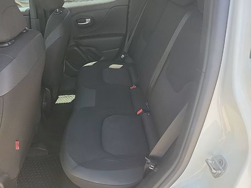 Used 2023 Jeep Renegade Trailhawk AWD/4WD image 34