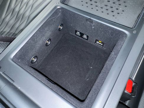 Used 2023 Genesis G90 3.5T image 49