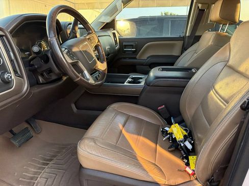 Used 2017 GMC Sierra 1500 Denali w/ Denali Ultimate Package AWD/4WD image 8