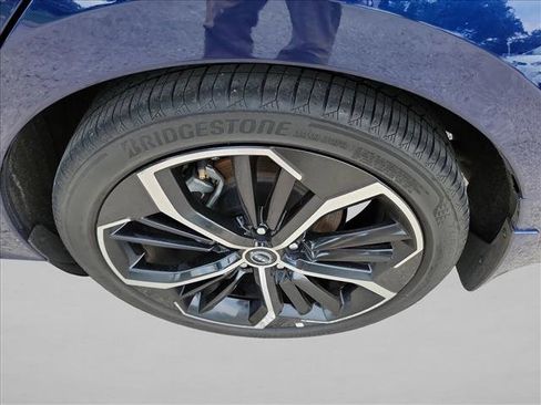 Used 2024 Nissan Altima 2.5 SR FWD image 9