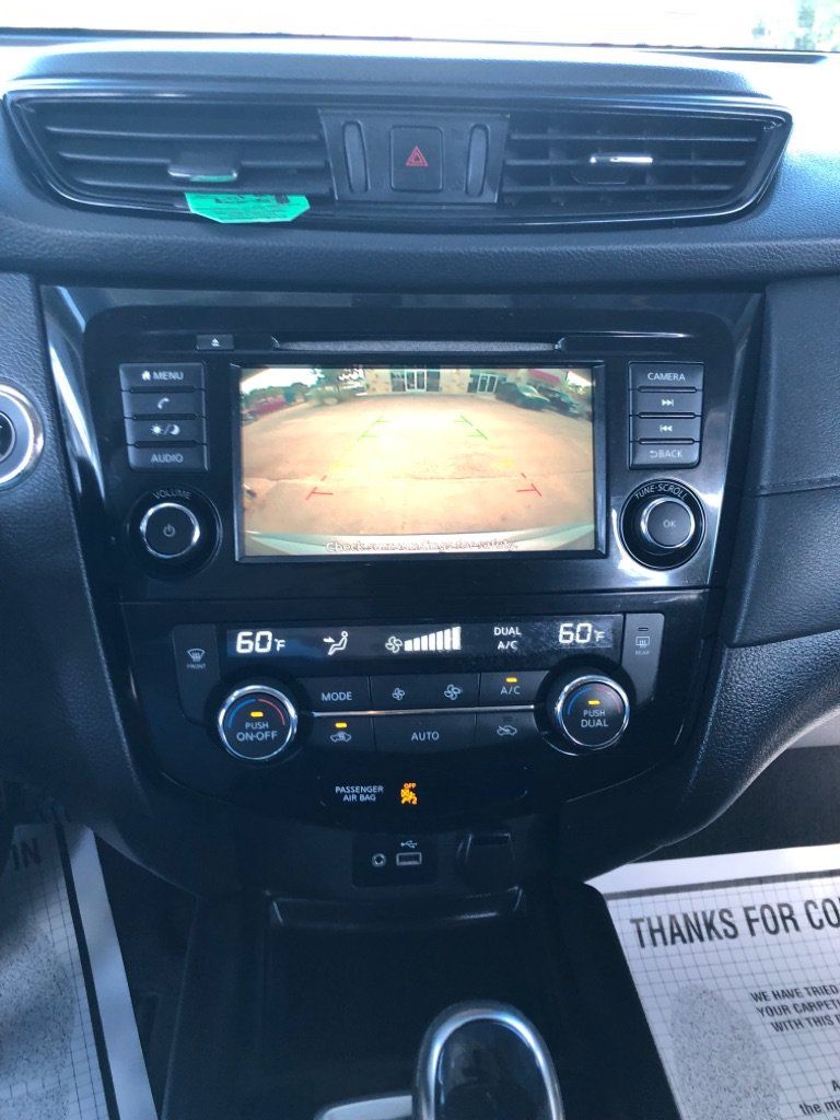 Used 2018 Nissan Rogue SV FWD image 10