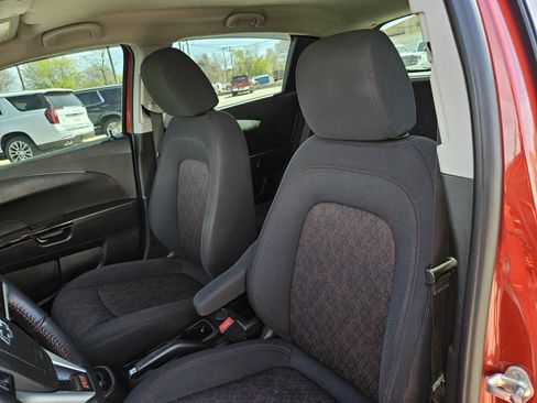 Used 2020 Chevrolet Sonic LT image 11