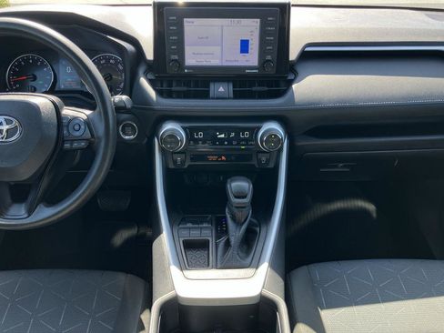 Used 2022 Toyota RAV4 XLE w/ Convenience Package image 17