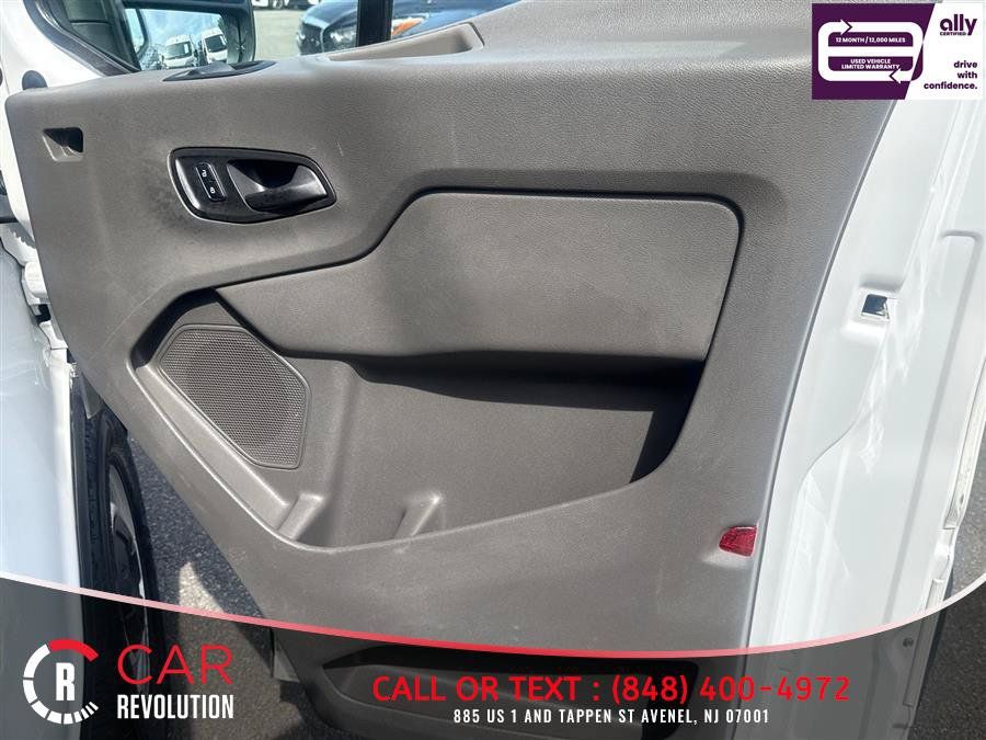 Used 2025 Ford Transit 250 148 High Roof RWD image 30