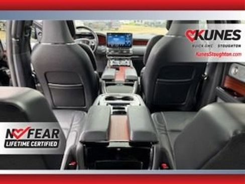 Used 2024 Lincoln Navigator Reserve w/ Equipment Group 201A AWD/4WD image 25