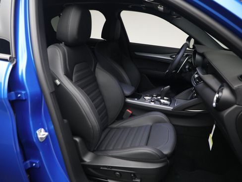 New 2026 Alfa Romeo Stelvio Sprint AWD/4WD image 17