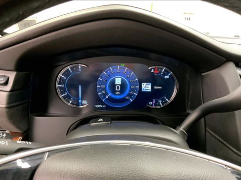 Used 2020 Cadillac Escalade ESV Premium Luxury w/ Escalade Sport Edition image 25